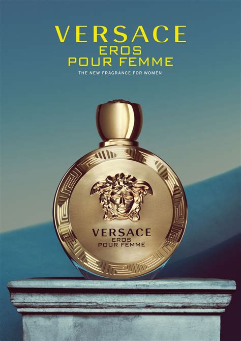 versace perfume publicidad